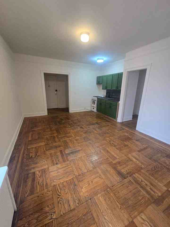 5916 Woodside Ave - Photo 2 of 5