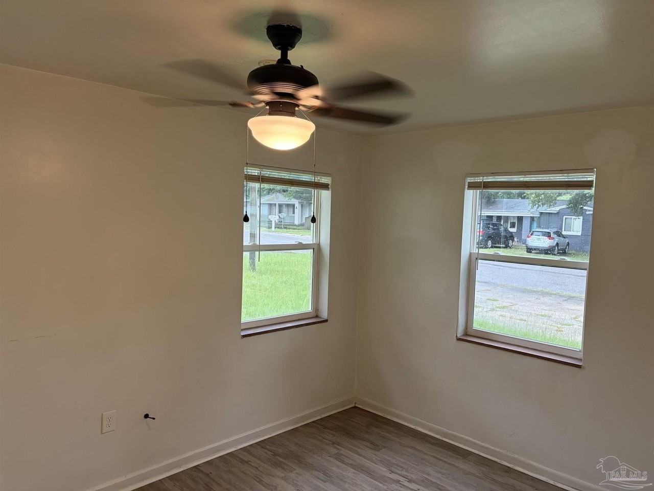 107 Holmes Dr #C - Photo 5 of 8