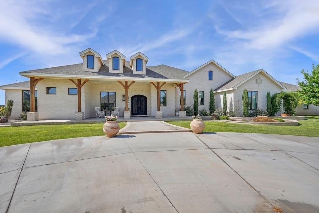 6500 Montero Ln - Photo 2 of 41