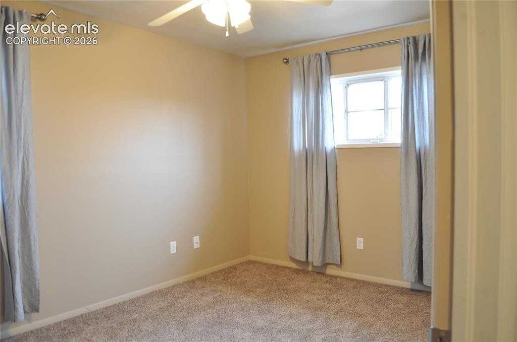 1628 Constitution Ave - Photo 5 of 17