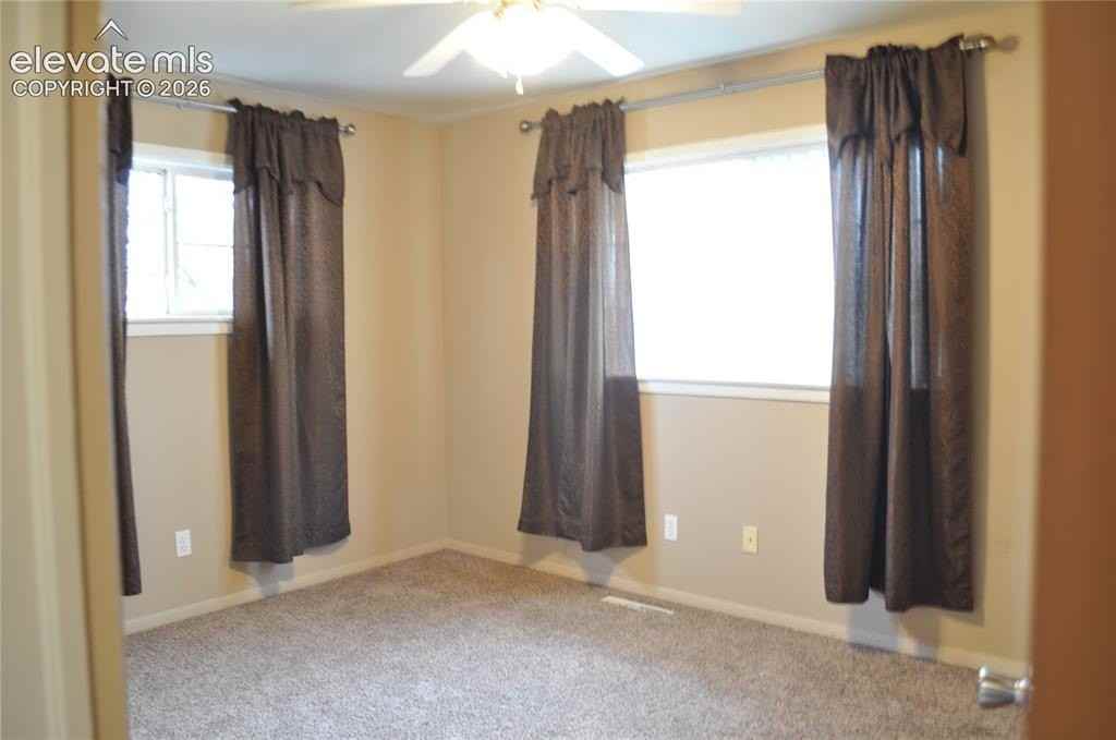 1628 Constitution Ave - Photo 6 of 17