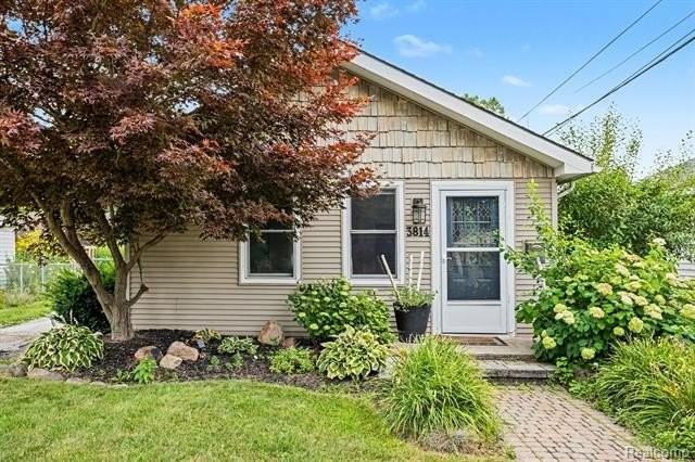 3814 N Blair Ave - Photo 2 of 20