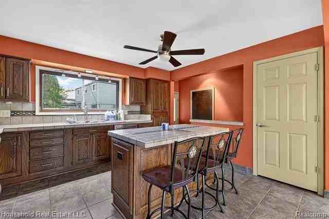 30110 Bentley St - Photo 3 of 15