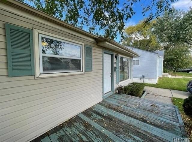47 E Barrett Ave - Photo 3 of 14