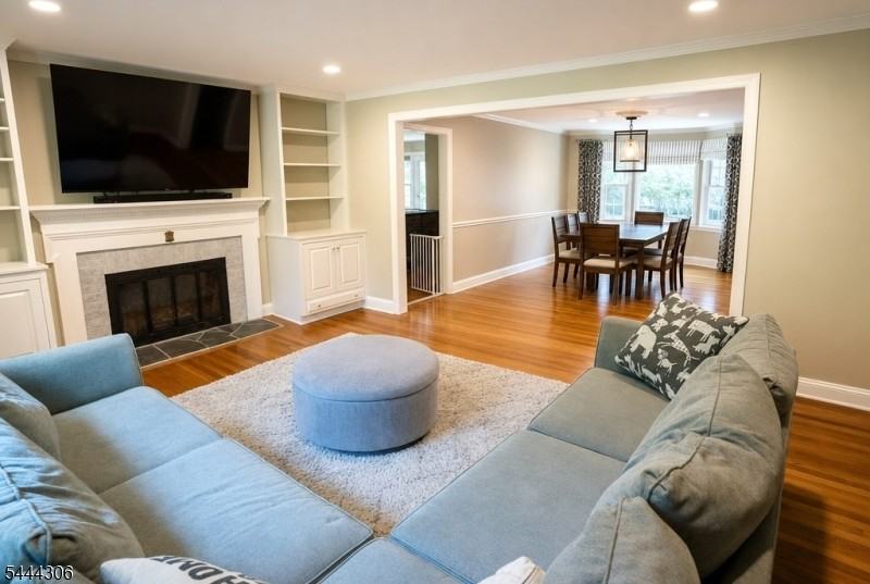 12 Yorke Rd - Photo 3 of 31