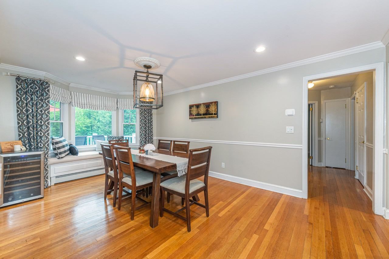 12 Yorke Rd - Photo 4 of 31