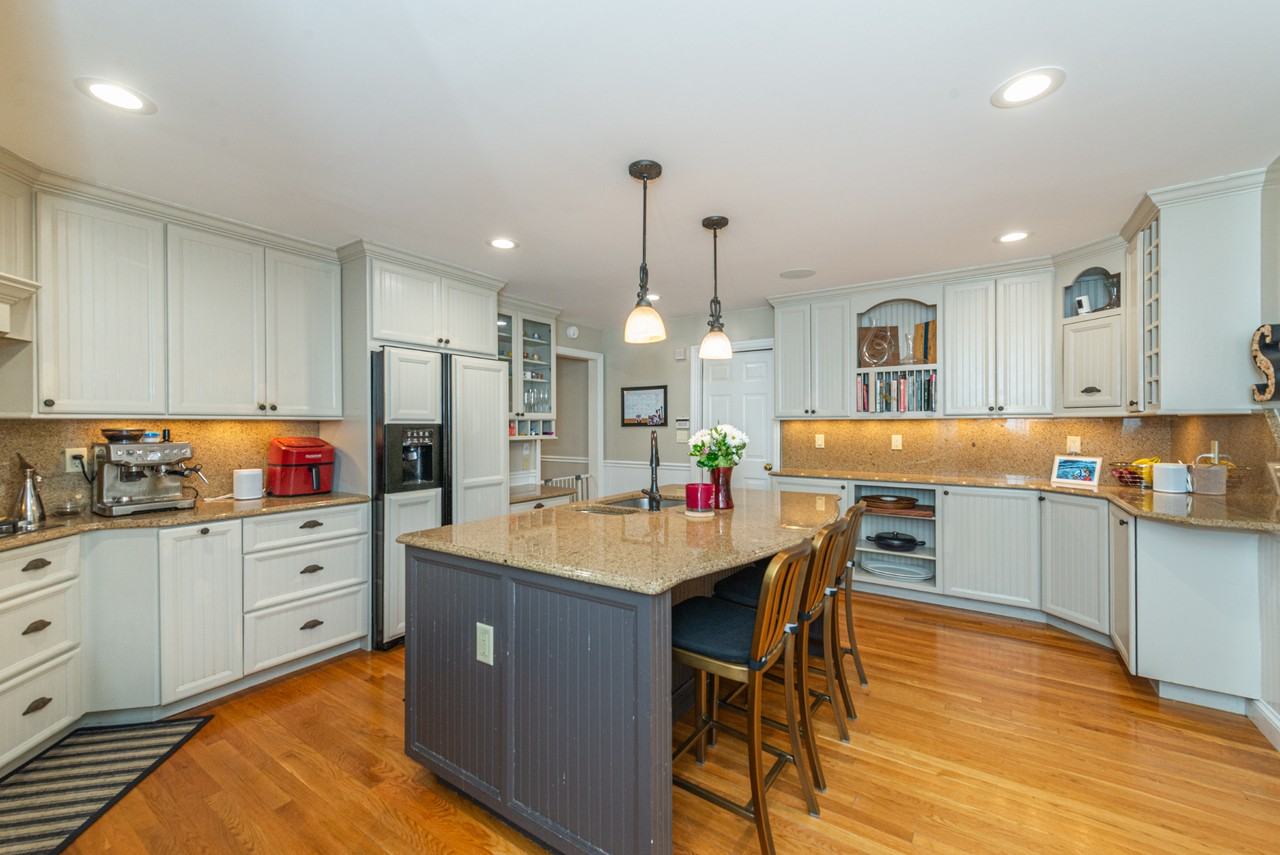 12 Yorke Rd - Photo 6 of 31