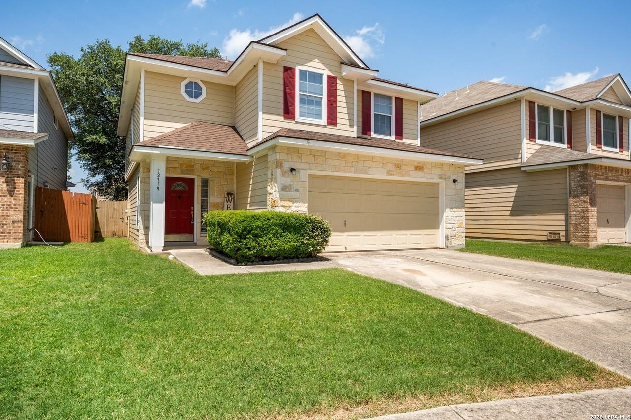 12719 Goldenrain Bay