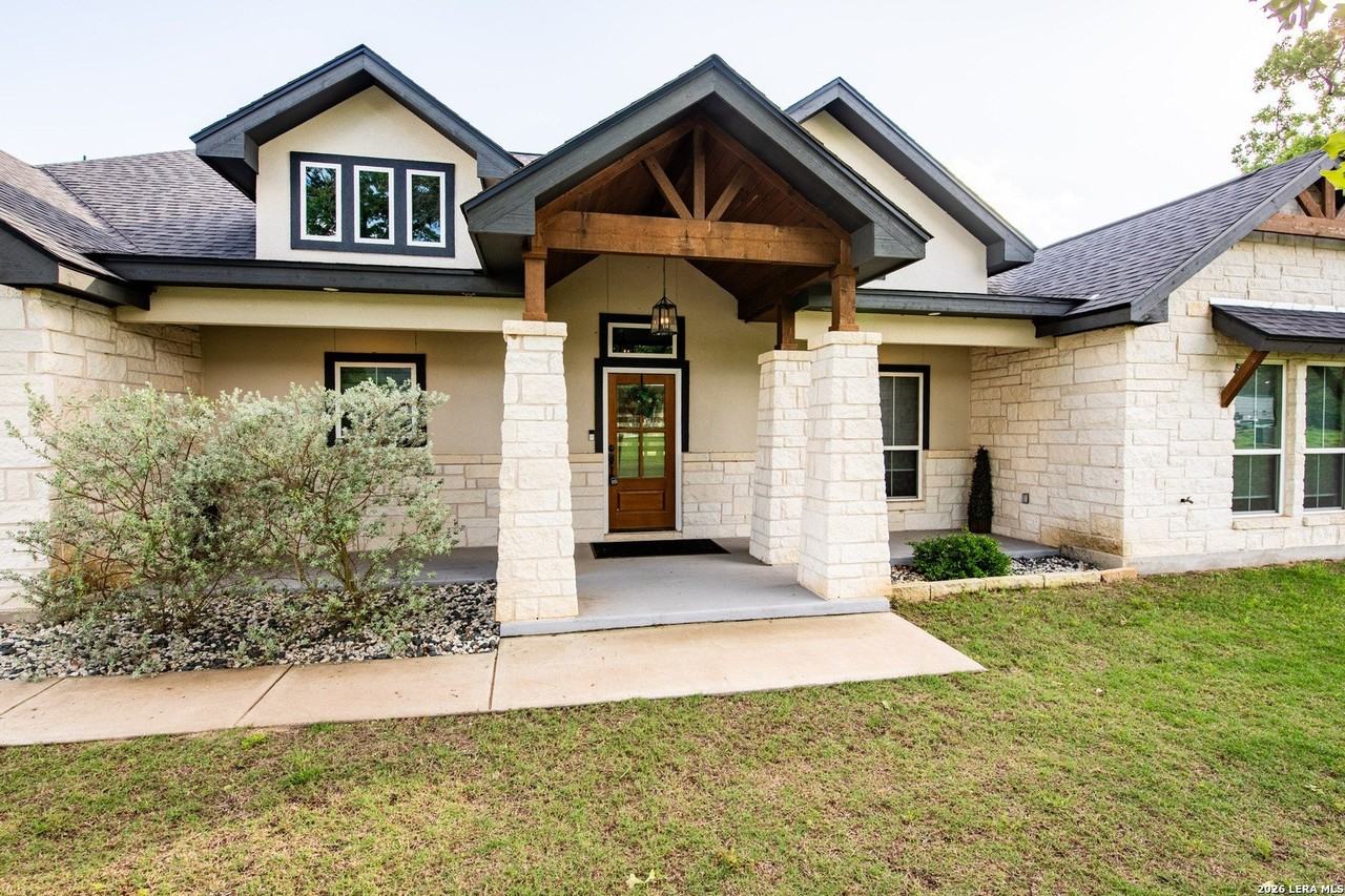 164 Crescent Rdg - Photo 6 of 39