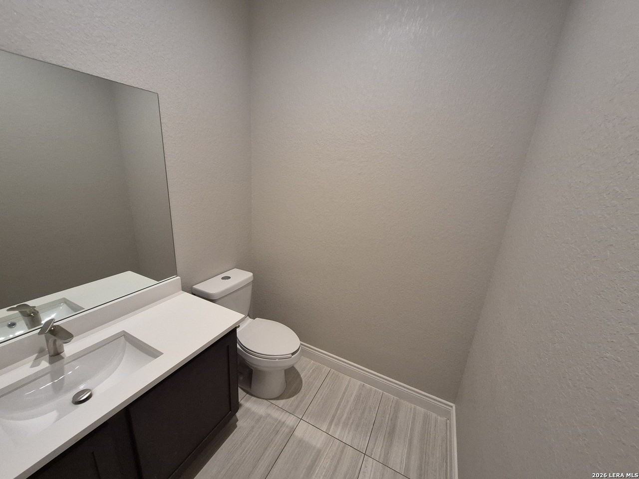 4815 Viewcrest Rd - Photo 2 of 28