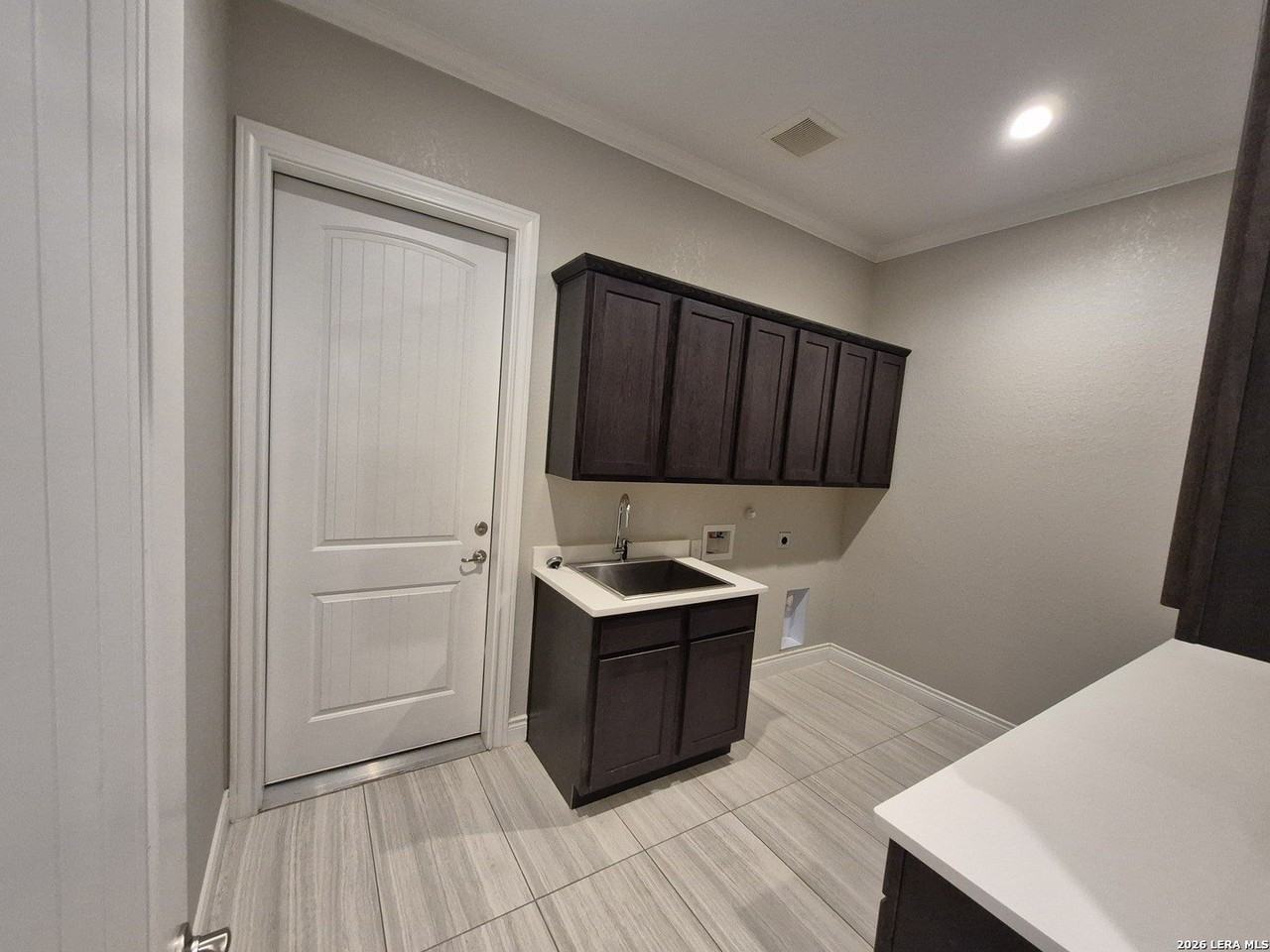 4815 Viewcrest Rd - Photo 6 of 28