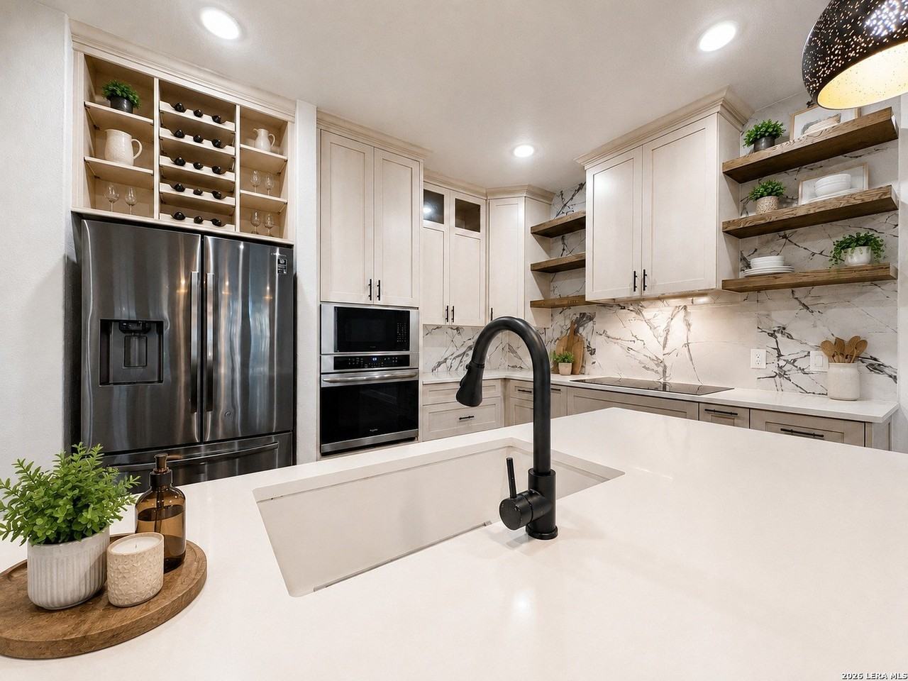 656 Fawn Dr - Photo 4 of 41
