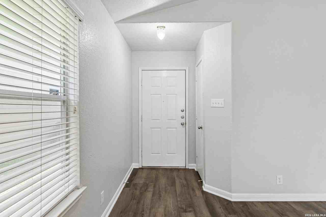 3318 Barrel Pass - Photo 4 of 18