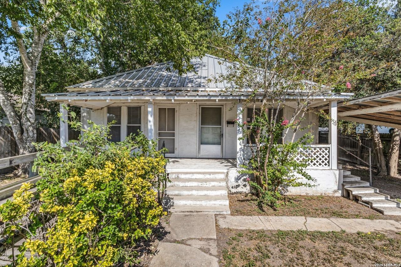 412 S 4th St