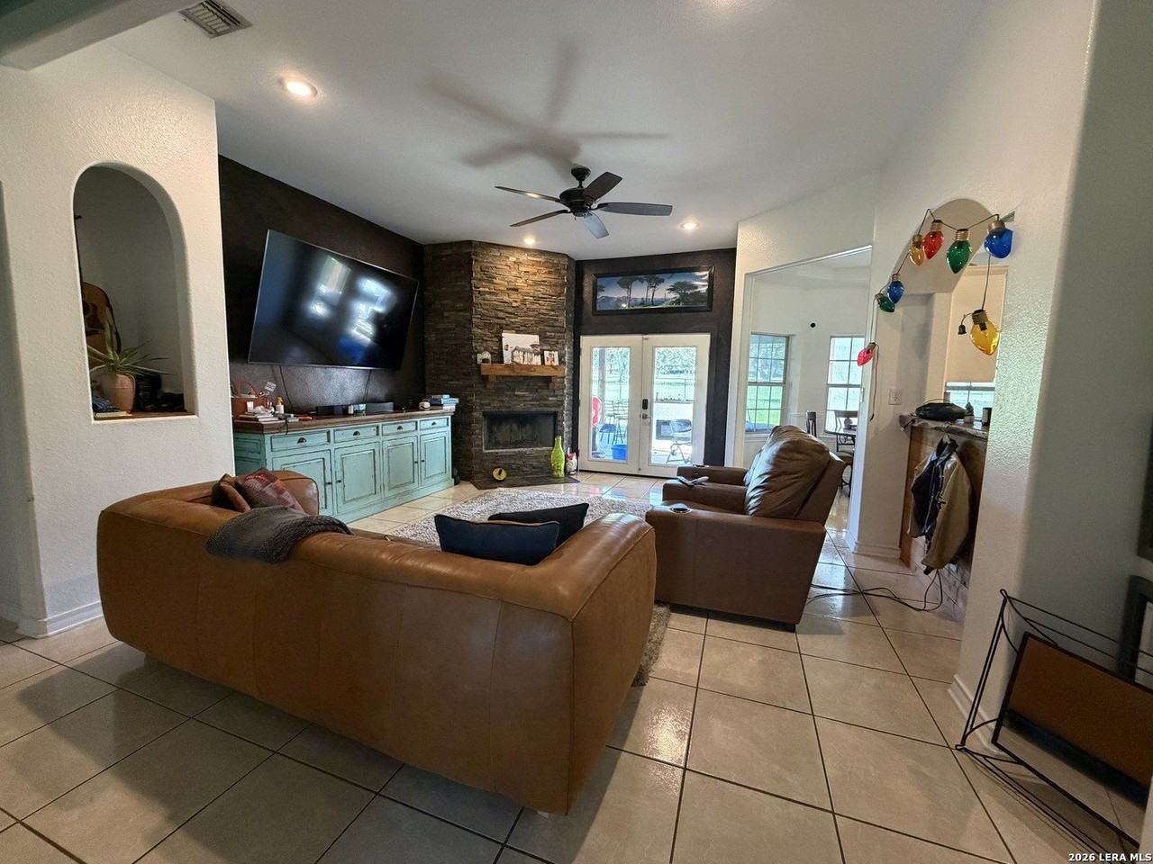 700 Jack Nickolaus Dr - Photo 3 of 18