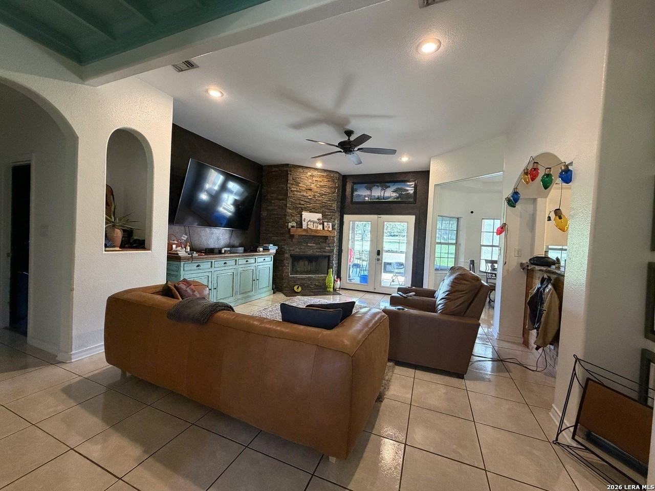 700 Jack Nickolaus Dr - Photo 4 of 18