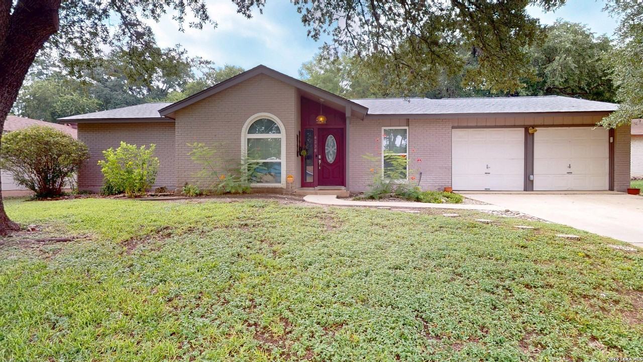 4234 Flint Hl - Photo 3 of 35