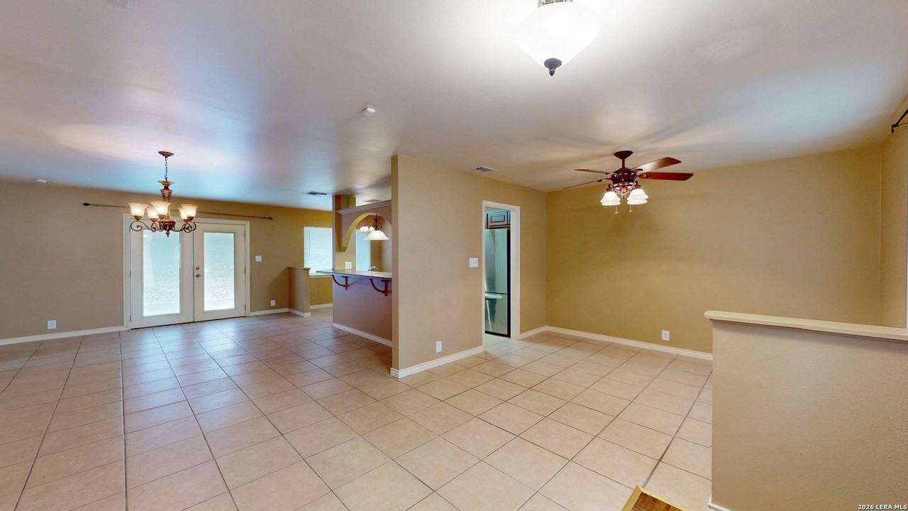 4234 Flint Hl - Photo 7 of 35