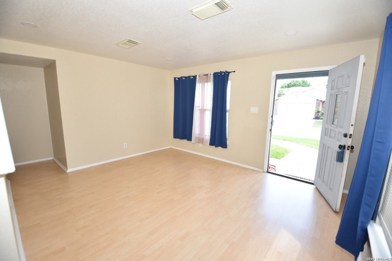 83 Viking Oak - Photo 5 of 37