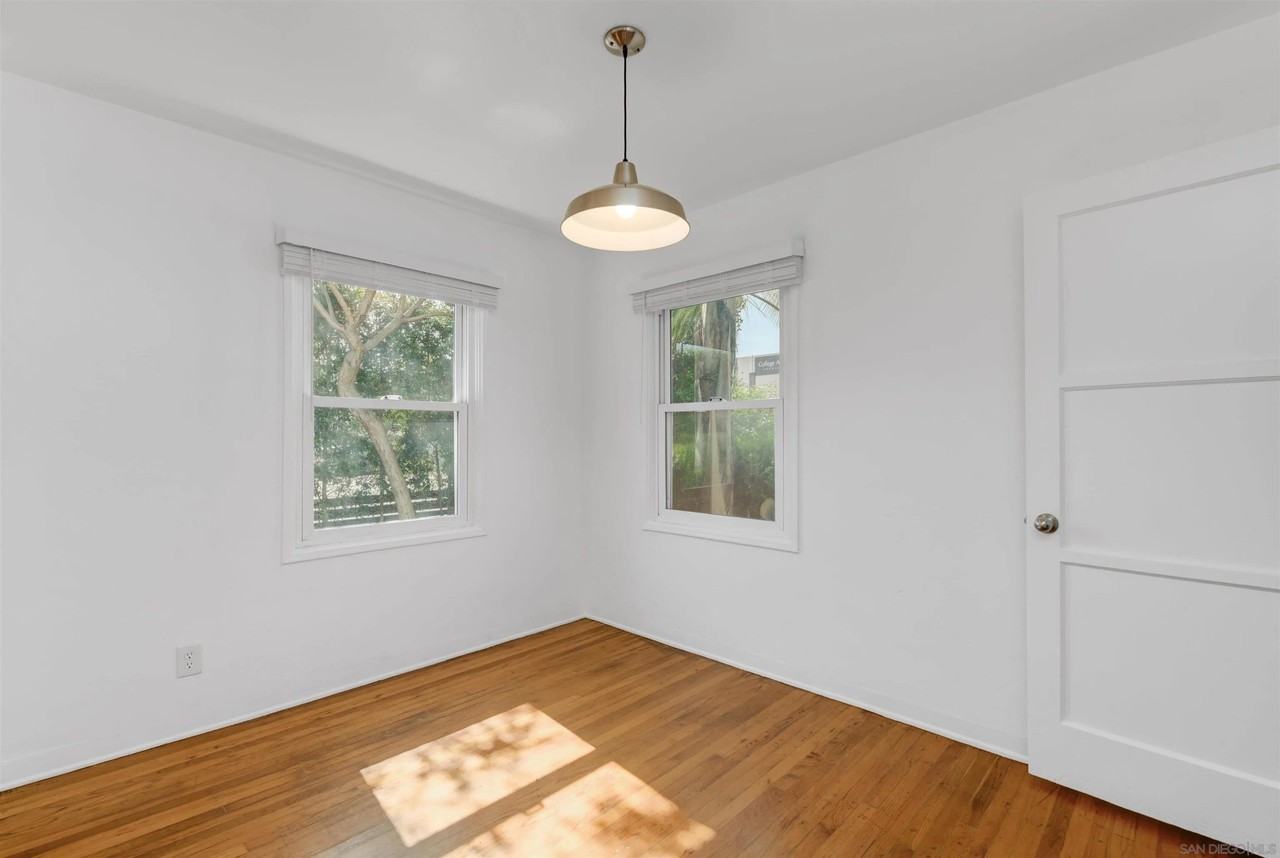 4774 College Ave - Photo 6 of 34