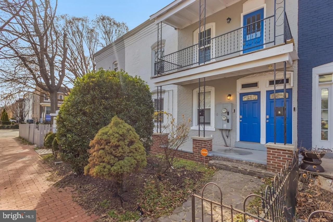 1267 Morse St Ne #A - Photo 4 of 14