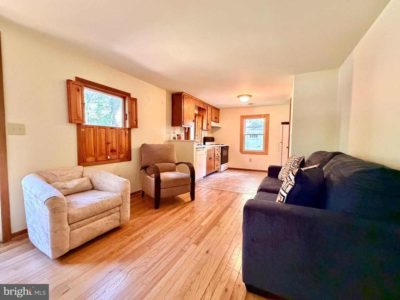 18587 Sylvan Dr - Photo 5 of 14
