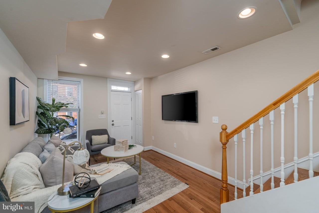 336 S Collington Ave - Photo 5 of 27