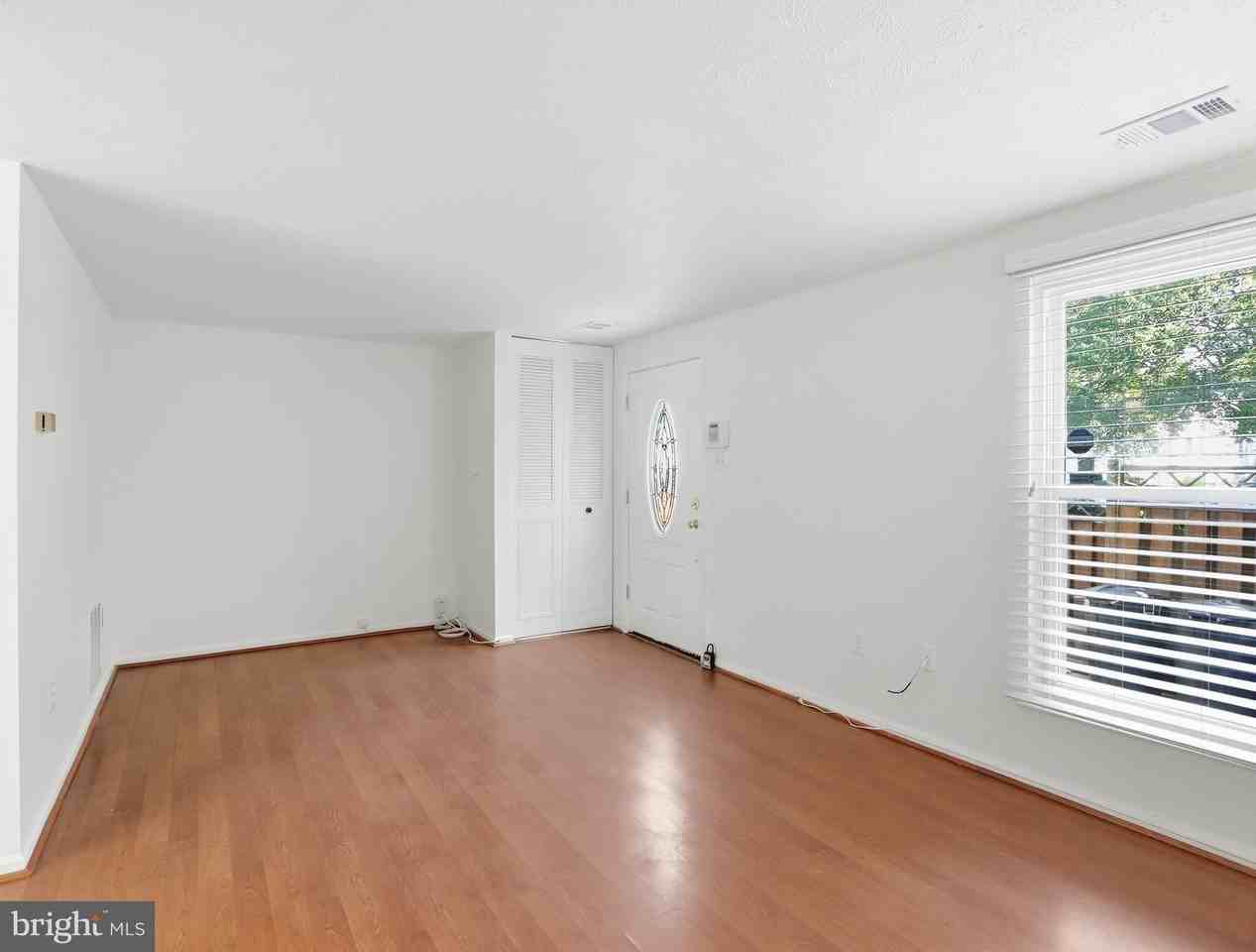 40 Whitechurch Ct - Photo 4 of 22