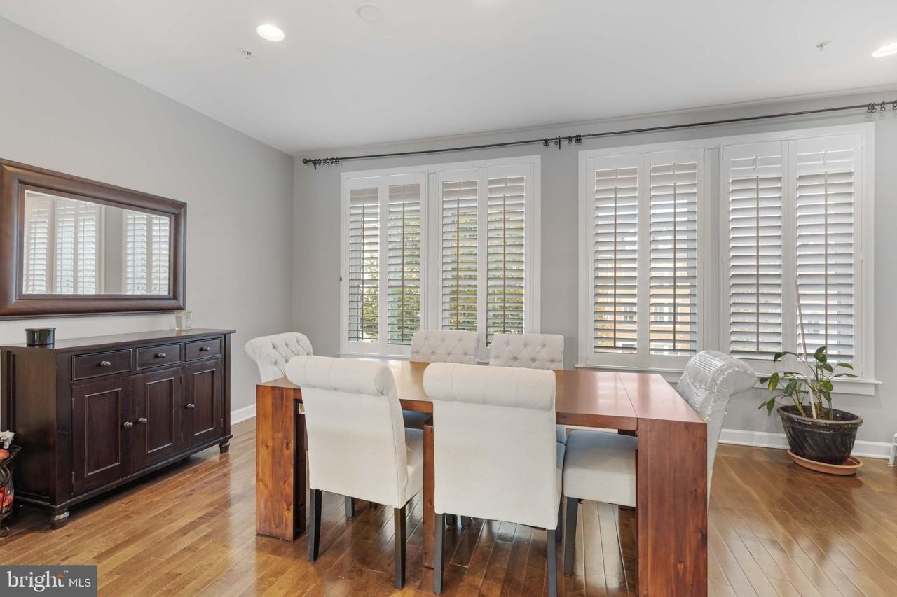 412 Blue Flax Pl - Photo 5 of 37