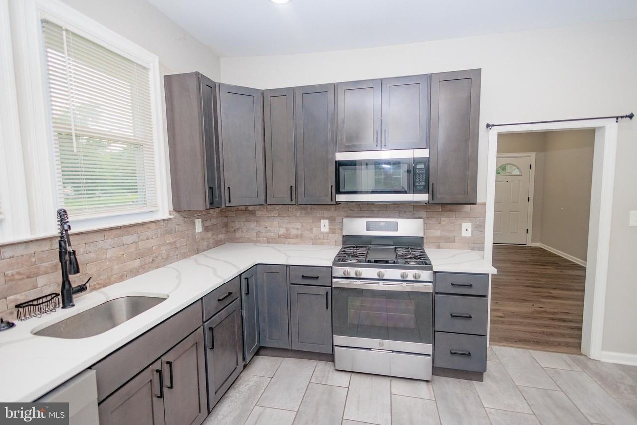 140 Delsea Dr S #1 - Photo 6 of 16