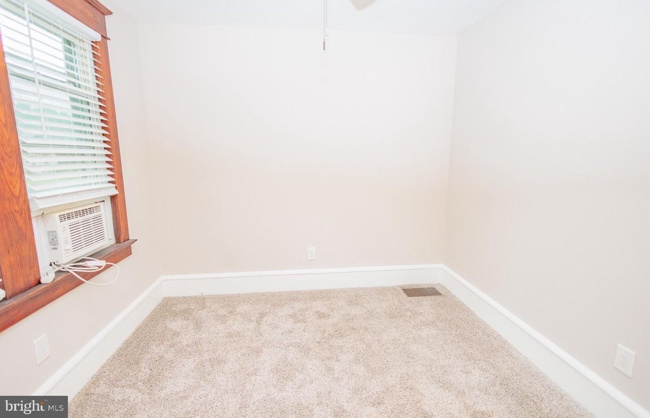 11 Sewell St - Photo 6 of 19