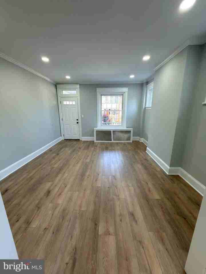 648 Edgewood Ave - Photo 3 of 19