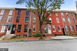 featured image of 122 E Miner St