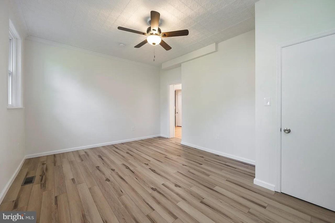 554 Main St #5 - Photo 7 of 16