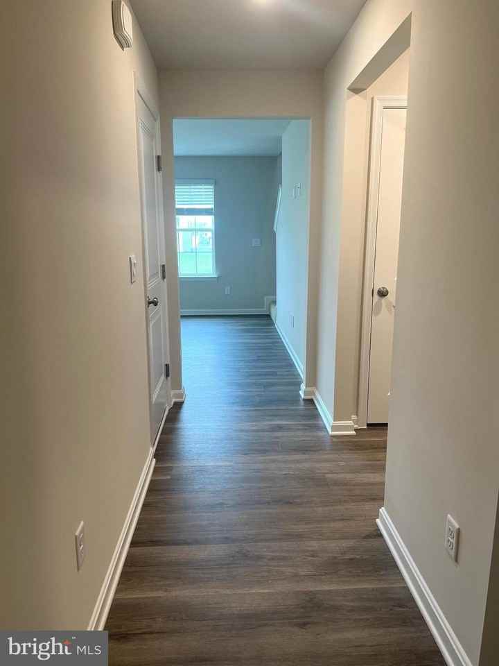 180 Hamstead Dr - Photo 2 of 24