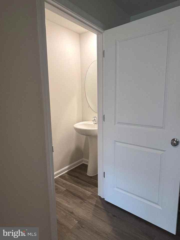 180 Hamstead Dr - Photo 4 of 24