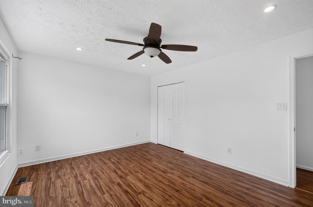 13296 Hollinger Ave - Photo 6 of 50