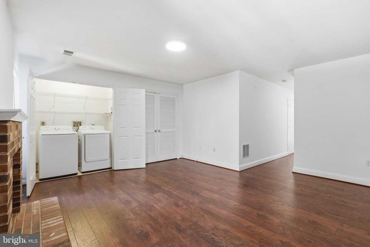 14214 Beddingfield Way - Photo 5 of 41