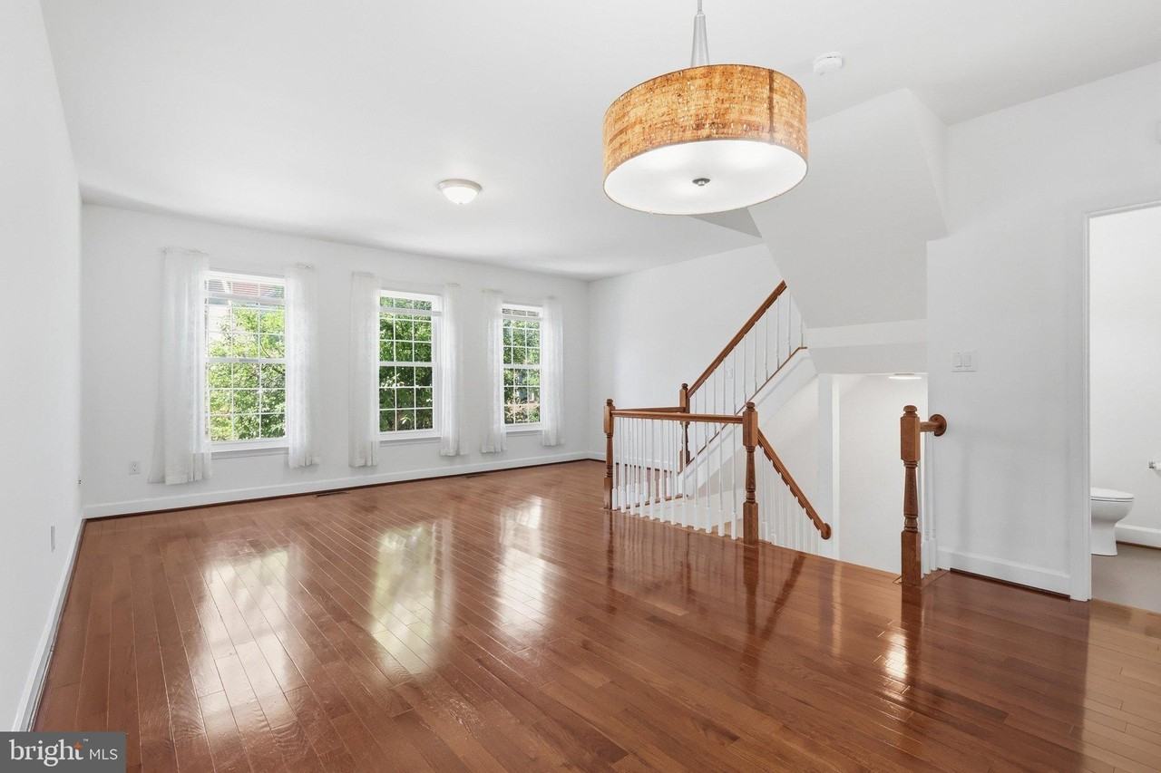 14214 Beddingfield Way - Photo 6 of 41