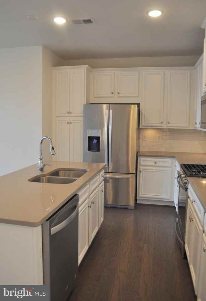 13424 Arrowbrook Centre Dr - Photo 5 of 30