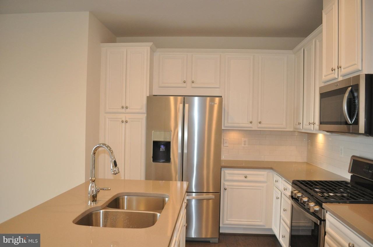 13424 Arrowbrook Centre Dr - Photo 6 of 30