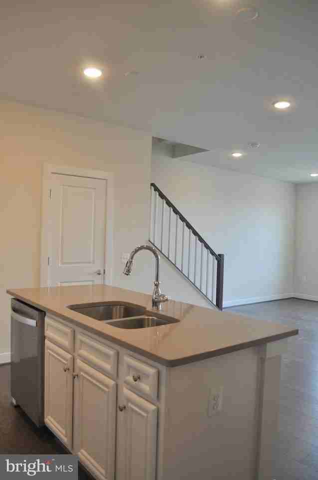 13424 Arrowbrook Centre Dr - Photo 7 of 30