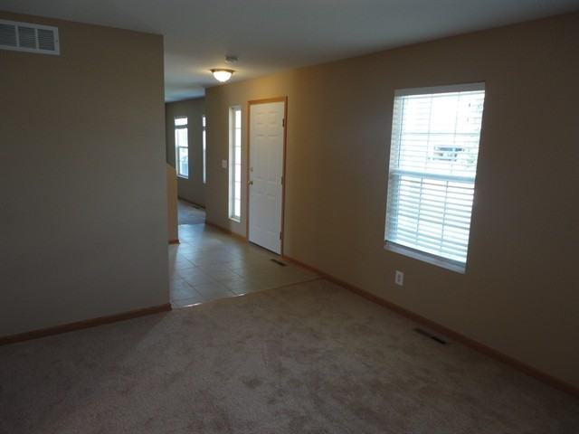 15565 Stonecrest Rd - Photo 2 of 18