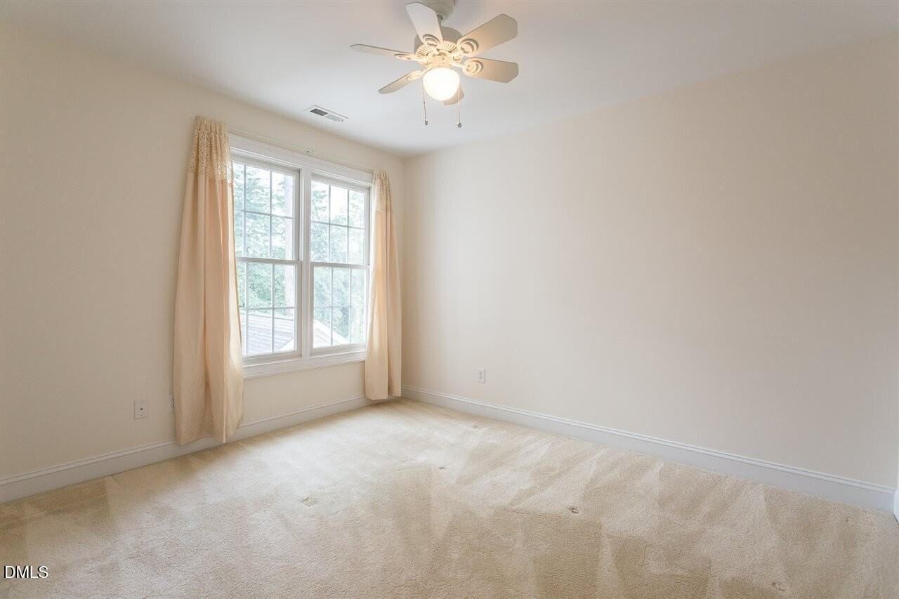 304 Star Magnolia Dr - Photo 6 of 33