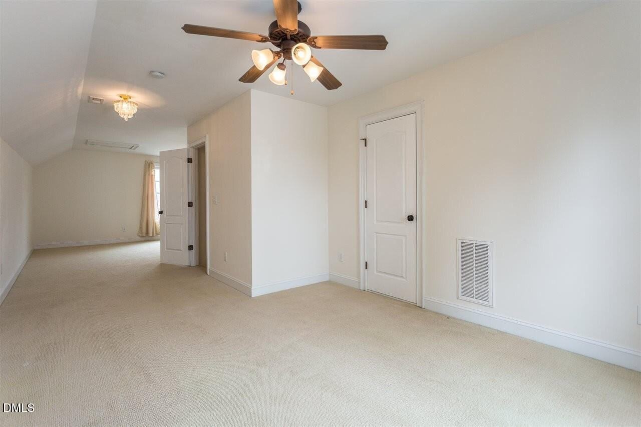 304 Star Magnolia Dr - Photo 7 of 33