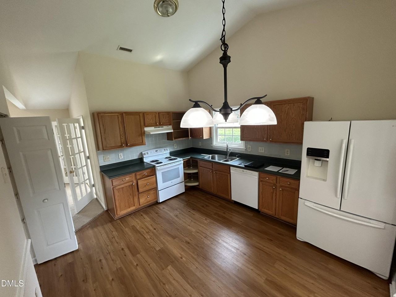7313 Fribourg Ct - Photo 4 of 15