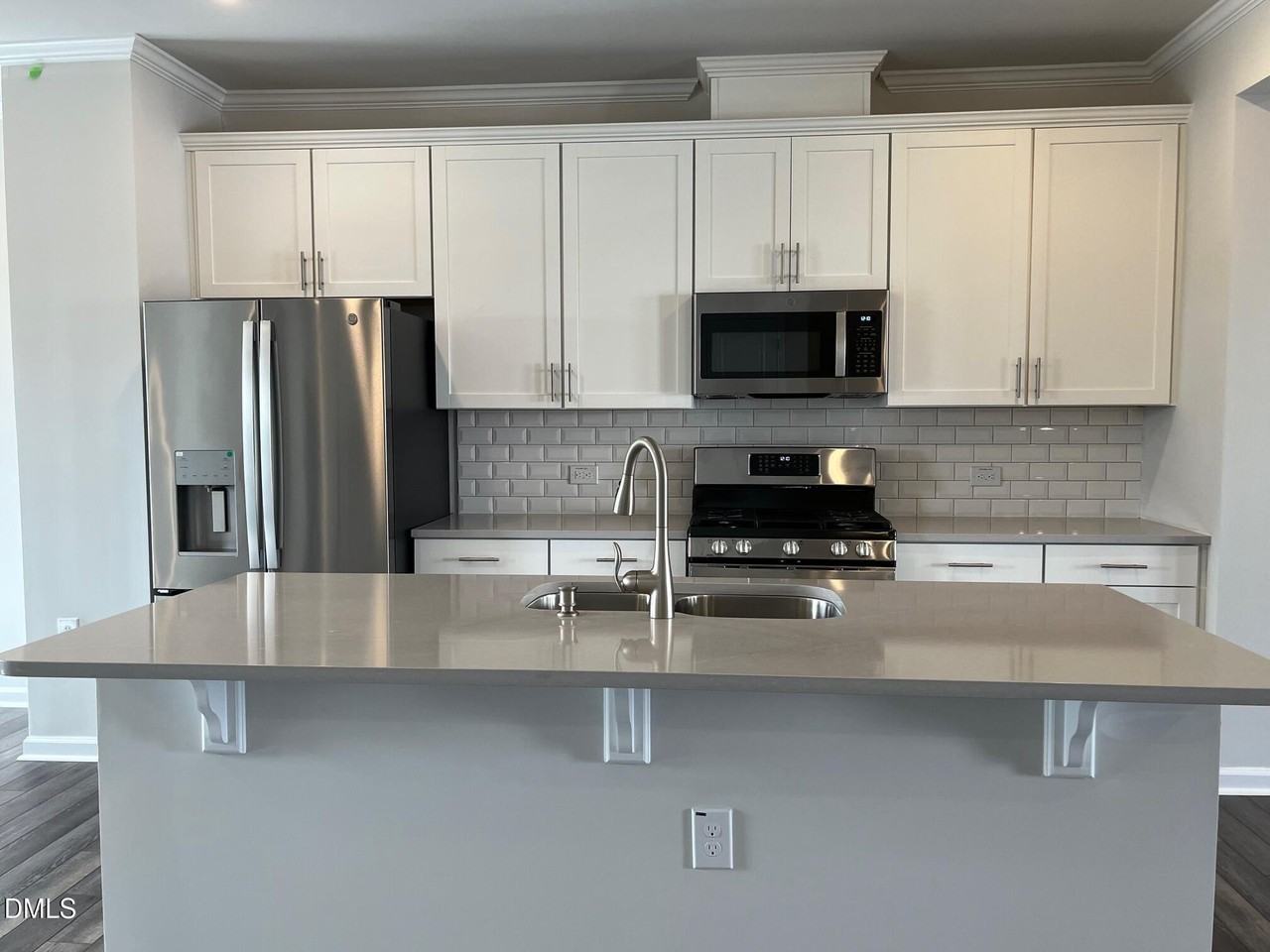 2141 Terrawood Dr - Photo 6 of 20