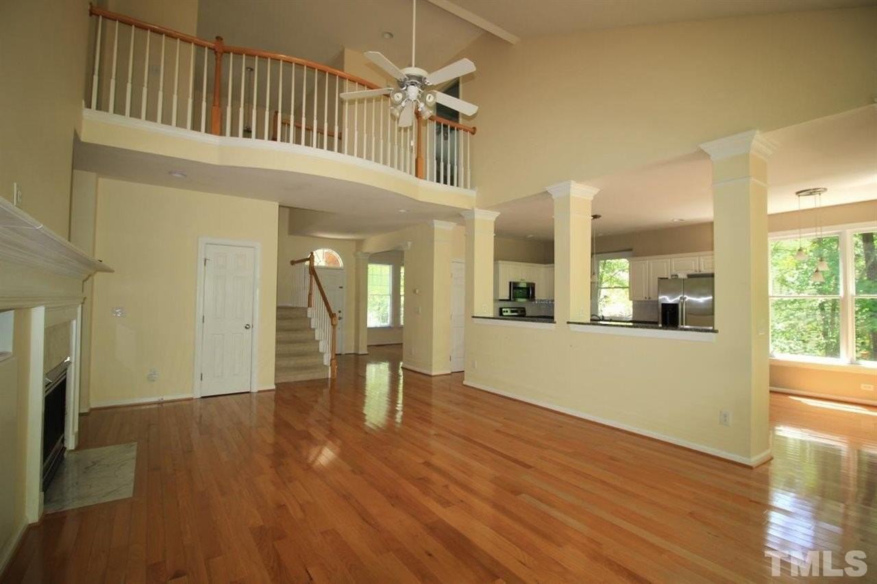 106 Bowers Ln - Photo 4 of 19