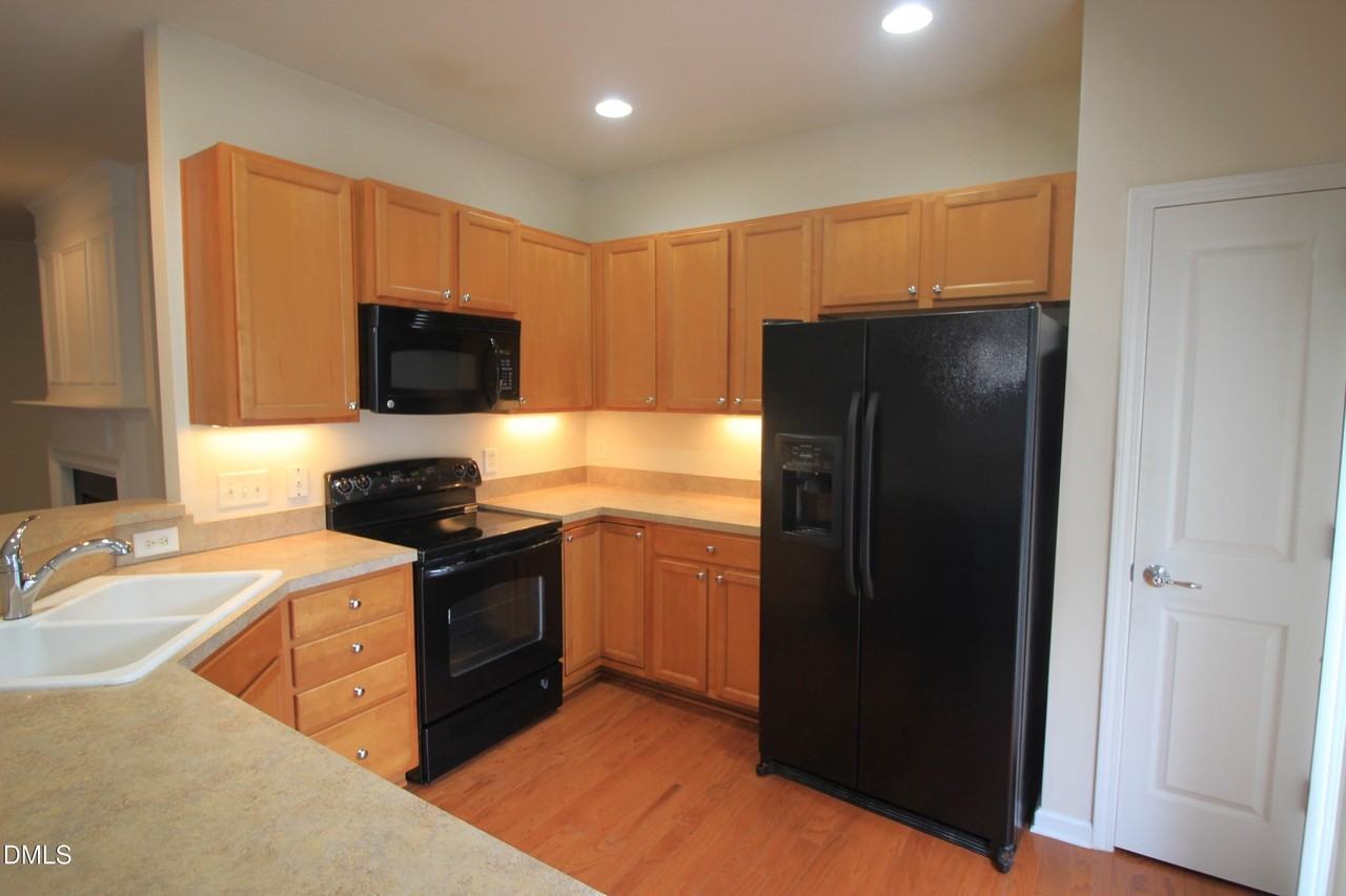 8709 Owl Roost Pl - Photo 5 of 18