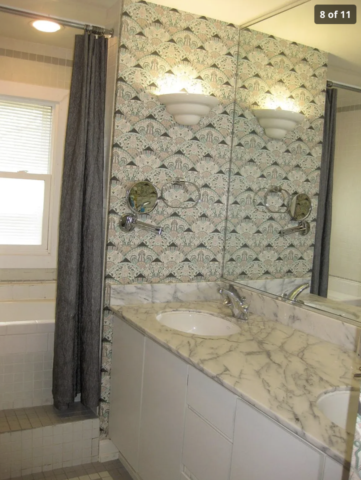 534 West Dickens Avenue #3 - Photo 7 of 11